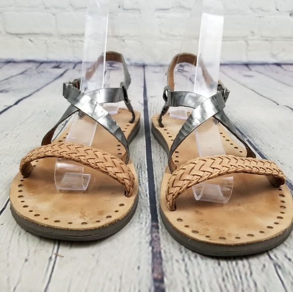 UGG | Jordyne metallic silver & braided strappy sandals - Picture 6 of 9